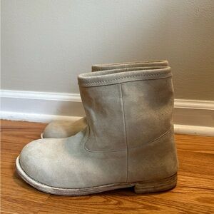 Magnolia Pearl New! Ranchero Boots in Tan Suede. Size 40. Sold out everywhere.